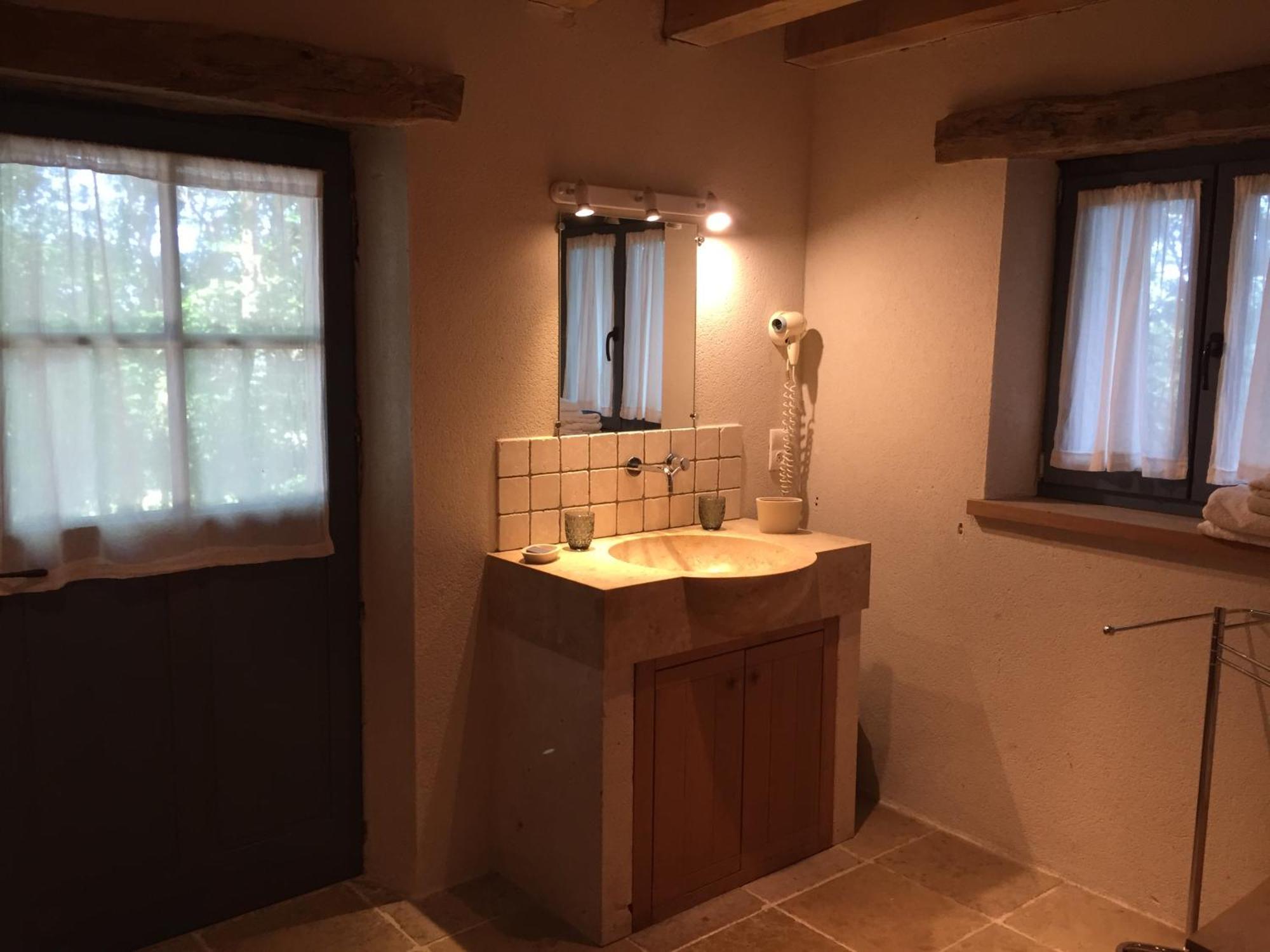 Les Huguets Bed & Breakfast Villeneuve-sur-Lot Room photo