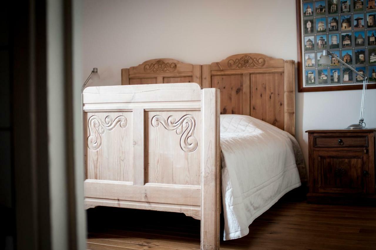 Les Huguets Bed & Breakfast Villeneuve-sur-Lot Exterior photo